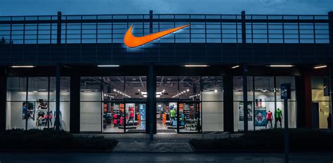 nike europe online shop.